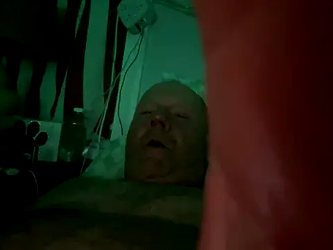 Snapshot of masterjerseyjoe chatting on 10-10-25, 08:02 masterjerseyjoe online show from 10-10-25, 08:02