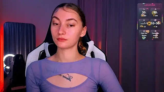 lady curls online show from 10-17-25, 10:12