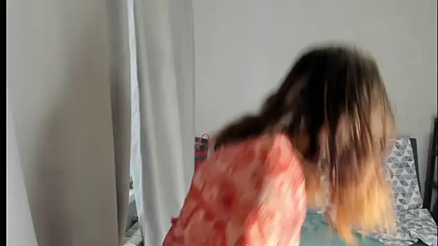 Snapshot of elis_gabbi chatting on 11-25-25, 01:16 elis gabbi online show from 11-25-25, 01:16