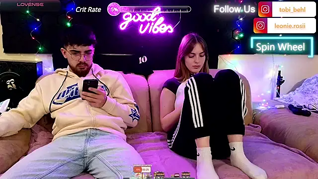 Snapshot of MrAndMrsSavage chatting on 12-10-24, 10:37 MrAndMrsSavage online show from 12-10-24, 10:37