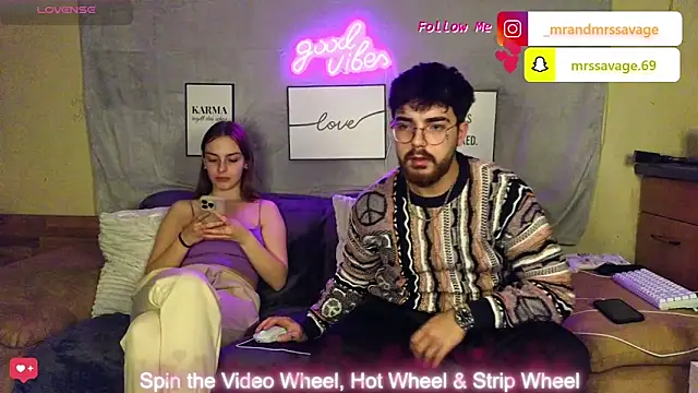 Snapshot of MrAndMrsSavage chatting on 01-14-25, 09:30 MrAndMrsSavage online show from 01-14-25, 09:30