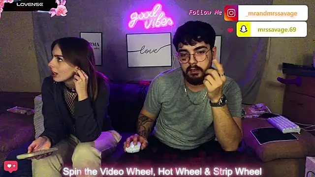 Snapshot of MrAndMrsSavage chatting on 01-17-25, 06:54 MrAndMrsSavage online show from 01-17-25, 06:54