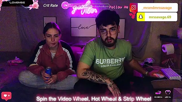 Snapshot of MrAndMrsSavage chatting on 01-21-25, 09:57 MrAndMrsSavage online show from 01-21-25, 09:57