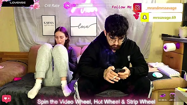 Snapshot of MrAndMrsSavage chatting on 01-23-25, 04:04 MrAndMrsSavage online show from 01-23-25, 04:04