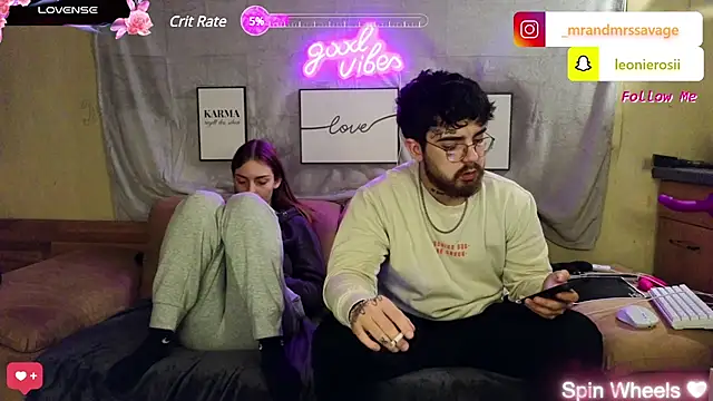 Snapshot of MrAndMrsSavage chatting on 01-27-25, 09:44 MrAndMrsSavage online show from 01-27-25, 09:44