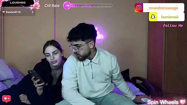 Snapshot of MrAndMrsSavage chatting on 02-06-25, 06:02 MrAndMrsSavage online show from 02-06-25, 06:02