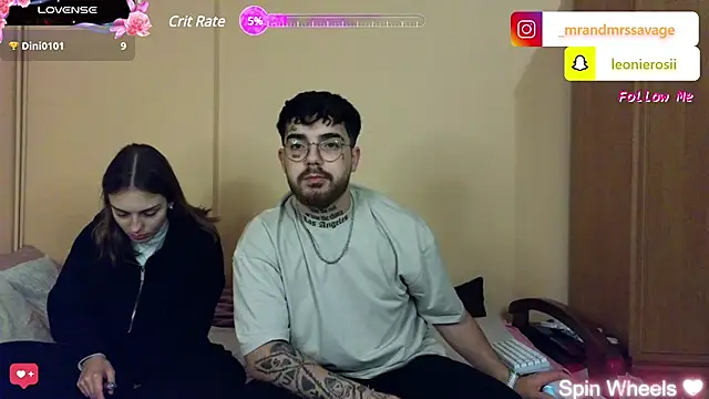 Snapshot of MrAndMrsSavage chatting on 02-07-25, 09:48 MrAndMrsSavage online show from 02-07-25, 09:48