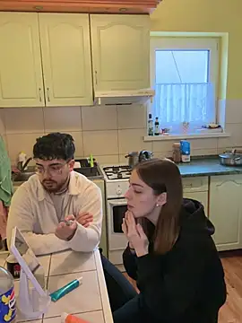 Snapshot of MrAndMrsSavage chatting on 02-09-25, 02:18 MrAndMrsSavage online show from 02-09-25, 02:18