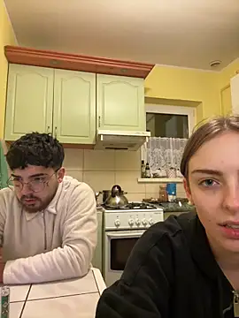 Snapshot of MrAndMrsSavage chatting on 02-10-25, 09:15 MrAndMrsSavage online show from 02-10-25, 09:15