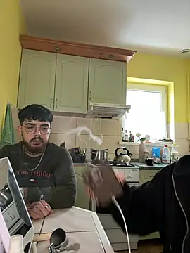 Snapshot of MrAndMrsSavage chatting on 02-25-25, 02:11 MrAndMrsSavage online show from 02-25-25, 02:11