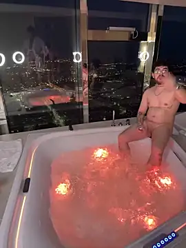 Snapshot of MrAndMrsSavage chatting on 03-09-25, 05:28 MrAndMrsSavage online show from 03-09-25, 05:28