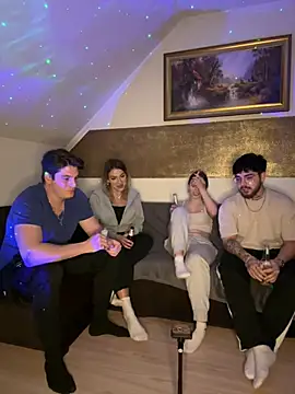 Snapshot of MrAndMrsSavage chatting on 03-12-25, 07:28 MrAndMrsSavage online show from 03-12-25, 07:28