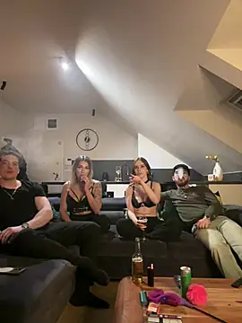 Snapshot of MrAndMrsSavage chatting on 03-13-25, 05:39 MrAndMrsSavage online show from 03-13-25, 05:39