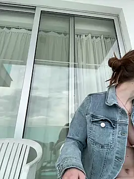 Snapshot of MrAndMrsSavage chatting on 03-17-25, 02:34 MrAndMrsSavage online show from 03-17-25, 02:34