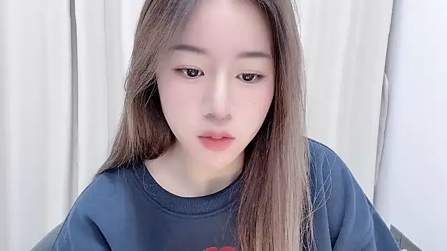 chloe-01 online show from 12-11-24, 12:23