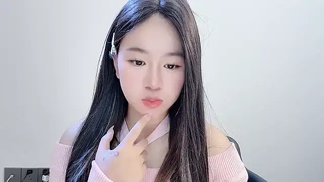 chloe-01 online show from 12-05-25, 03:48