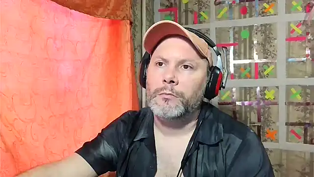 Snapshot of AgnichBan chatting on 01-21-25, 04:21 AgnichBan online show from 01-21-25, 04:21