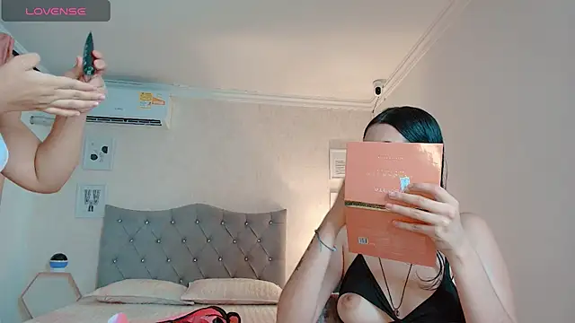 brooklove doll online show from 11-15-25, 08:49