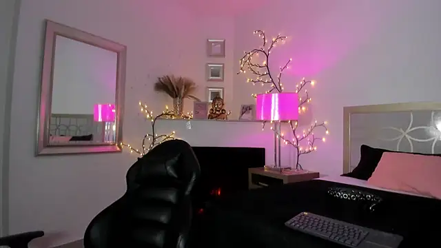 NattashaHotson online show from 02-12-25, 08:38