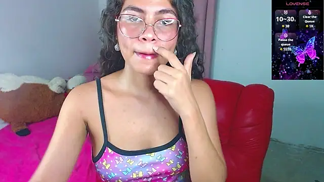 Cynthia hazel online show from 03-11-25, 04:43