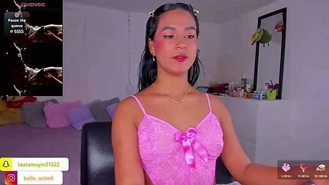 Laura-mayer online show from 03-14-25, 03:37