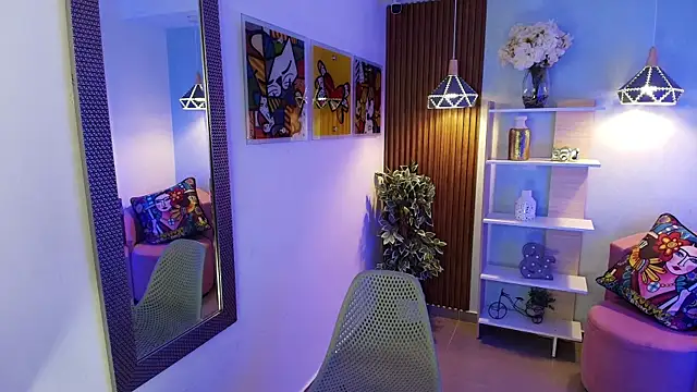 Dalila Sky online show from 11-04-25, 06:07