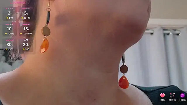 Luna1984 online show from 10-23-25, 06:17