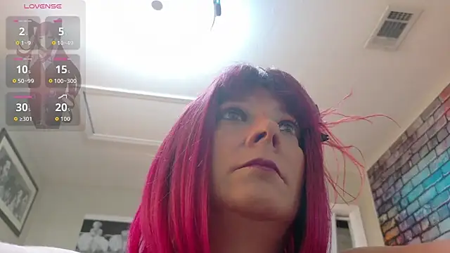 Luna1984 online show from 10-31-25, 08:54