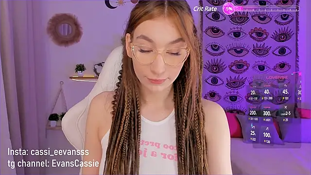 Snapshot of Cassie_Ice chatting on 03-05-25, 03:40 Cassie Ice online show from 03-05-25, 03:40