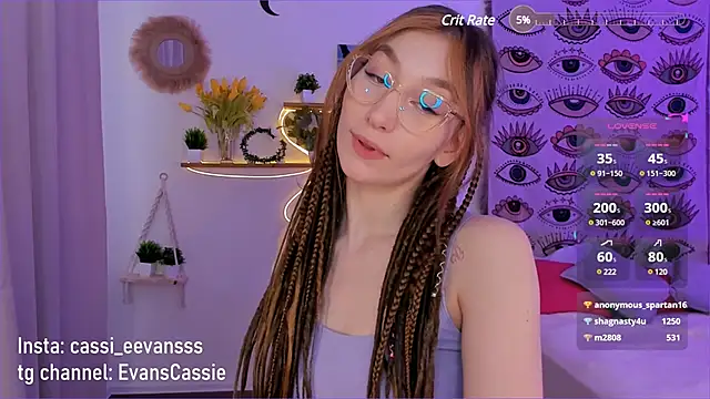 Snapshot of Cassie_Ice chatting on 03-17-25, 09:33 Cassie Ice online show from 03-17-25, 09:33