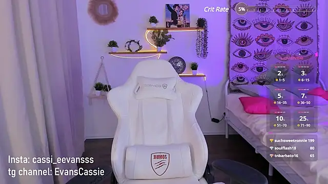 Snapshot of Cassie_Ice chatting on 03-23-25, 06:26 Cassie Ice online show from 03-23-25, 06:26