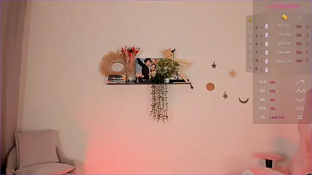 Snapshot of Cassie_Ice chatting on 10-28-25, 05:11 Cassie Ice online show from 10-28-25, 05:11