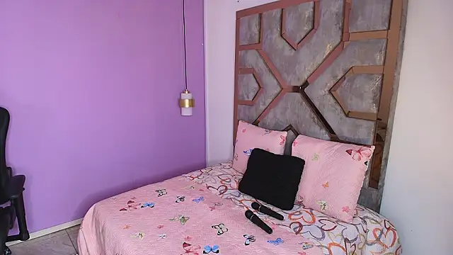 BRITHANY SPARK online show from 02-04-26, 03:34