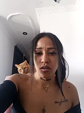 Snapshot of devi_black13_ chatting on 01-29-25, 07:53 devi black13 online show from 01-29-25, 07:53