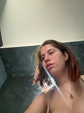 HannaSmiith online show from 10-28-25, 01:58