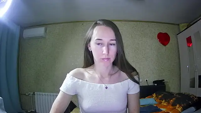 --Model--2 online show from 12-09-24, 11:24