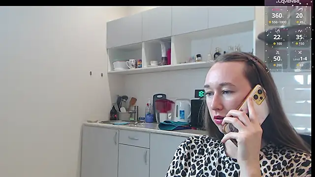 --Model--2 online show from 09-25-25, 03:16