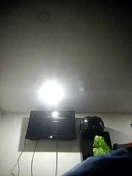 Snapshot of jeremiabello chatting on 09-18-25, 06:04 jeremiabello online show from 09-18-25, 06:04