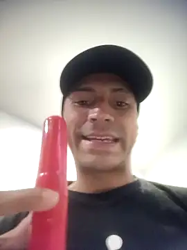 Snapshot of jeremiabello chatting on 11-14-25, 11:13 jeremiabello online show from 11-14-25, 11:13