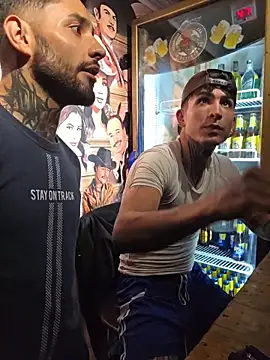 Snapshot of christangel_96_ chatting on 11-21-25, 12:32 christangel 96 online show from 11-21-25, 12:32