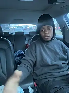 Snapshot of tokenkingtn chatting on 12-13-25, 09:09 tokenkingtn online show from 12-13-25, 09:09