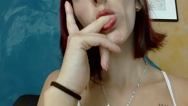 Snapshot of Ambar_Roux_ chatting on 12-29-24, 09:20 Ambar Roux  online show from 12-29-24, 09:20
