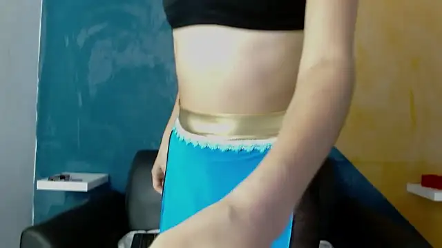 Snapshot of Ambar_Roux_ chatting on 01-09-25, 07:08 Ambar Roux  online show from 01-09-25, 07:08