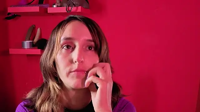 Snapshot of Ambar_Roux_ chatting on 11-25-25, 02:22 Ambar Roux online show from 11-25-25, 02:22