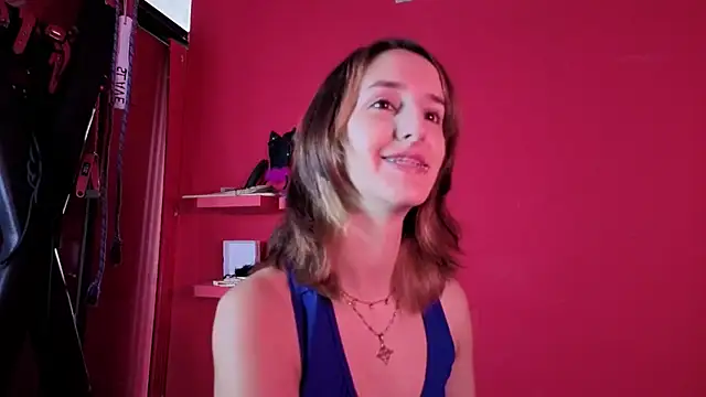 Snapshot of Ambar_Roux_ chatting on 12-14-25, 12:10 Ambar Roux online show from 12-14-25, 12:10