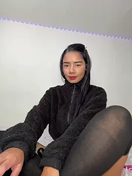 Snapshot of _Luana chatting on 01-15-25, 09:13  Luana online show from 01-15-25, 09:13