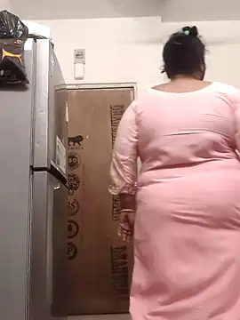 zeepe19 online show from 10-31-25, 01:01