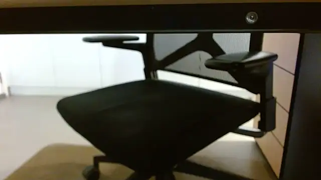 Snapshot of lovewalknaked chatting on 11-17-25, 07:25 lovewalknaked online show from 11-17-25, 07:25