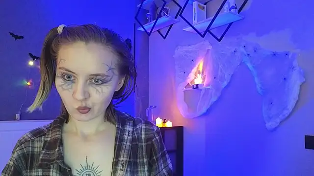 Snapshot of Your_Auggie chatting on 10-24-25, 09:49 Your Auggie online show from 10-24-25, 09:49