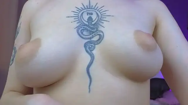 Snapshot of Your_Auggie chatting on 11-13-25, 11:20 Your Auggie online show from 11-13-25, 11:20